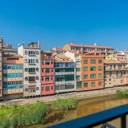Flateli Rambla 5 3-1 * Gerona